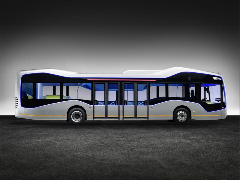 Bus semi-autónomo de Mercedes-Benz