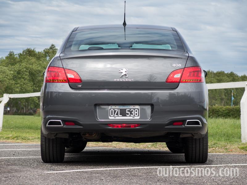 Peugeot 408 THP a prueba