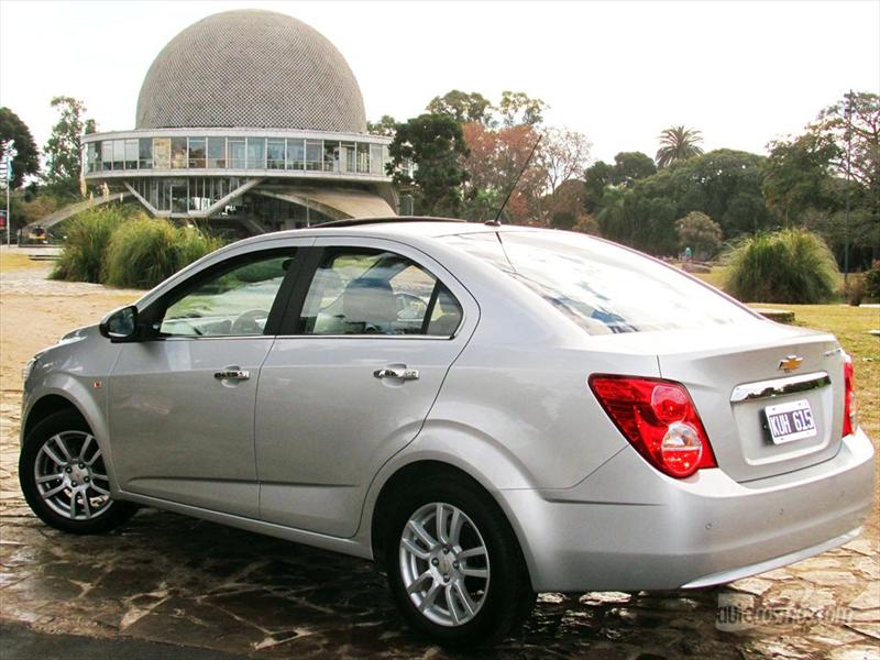Chevrolet Sonic sedán LTZ Automático a prueba
