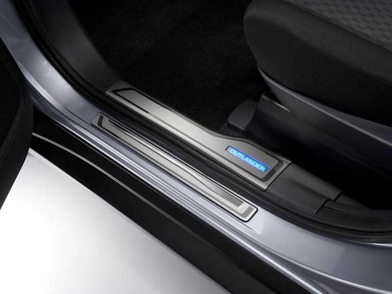 Accesorios Mopar para Mitsubishi Outlander 2016