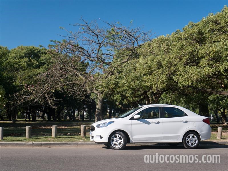 Ford Ka+ (sedán) a prueba