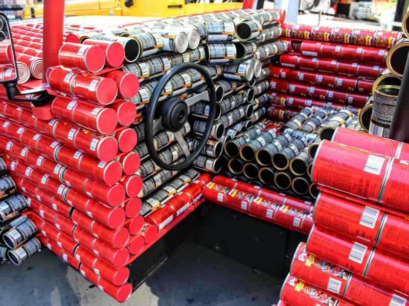 Un Jeep Wrangler creado con más de 4,500 latas