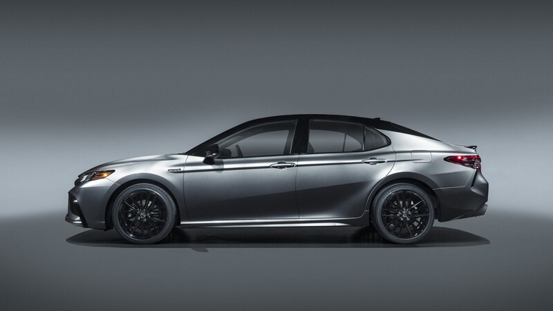 Toyota Camry 2021