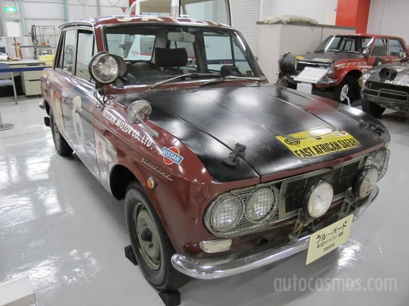 Nissan 80 aniversario - Autos de competencia