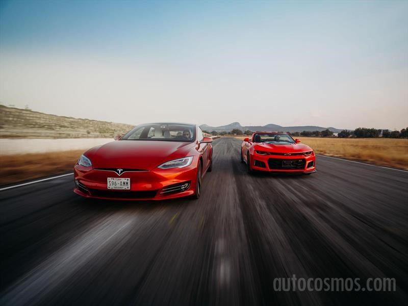 Tesla Model S P100D VS Chevrolet Camaro ZL1 Conv