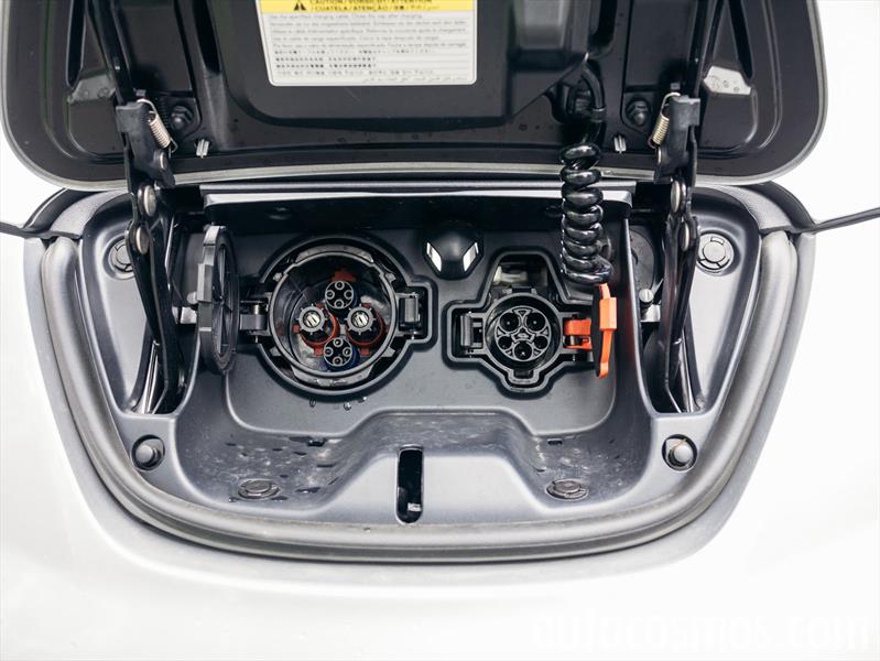 Nissan LEAF 2015