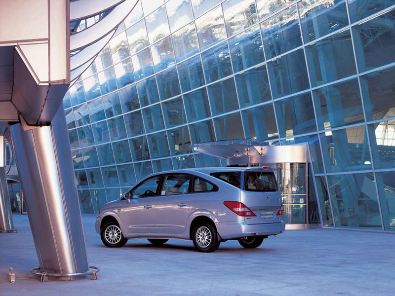 Top 10: SsangYong Rodius/Stavic