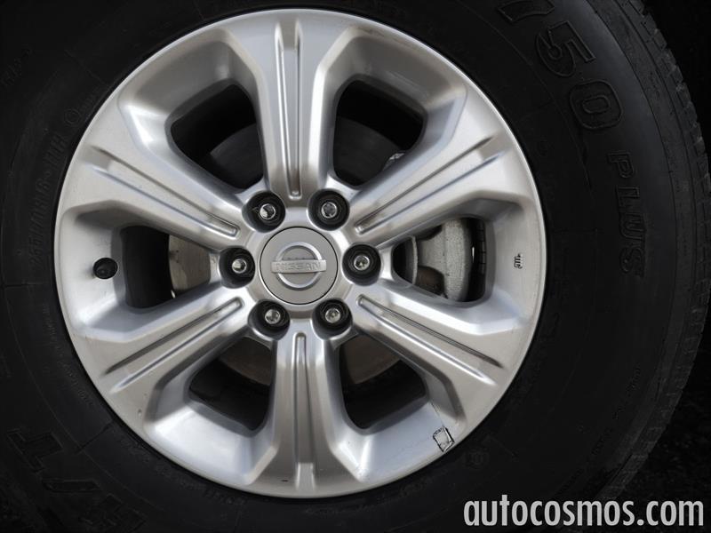 Nissan NP300 vs Toyota Hilux vs Mitsubishi L200