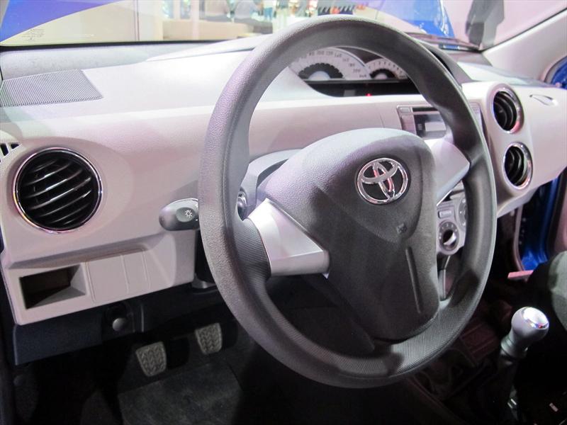 Toyota Etios debuta en el Salón de San Pablo