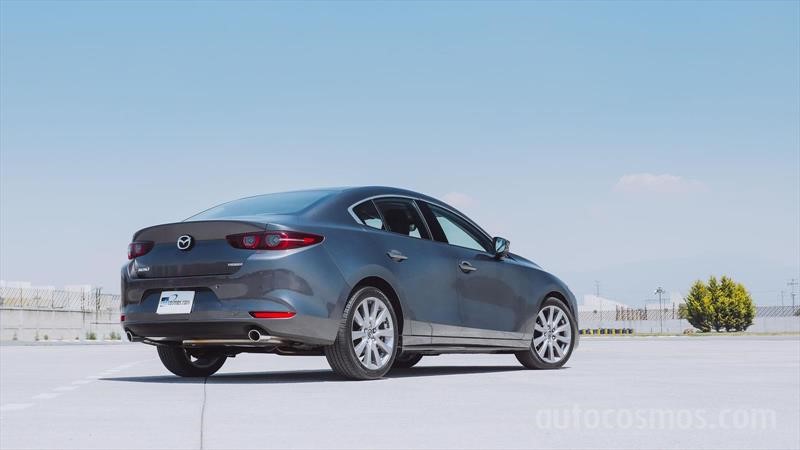 Mazda3 Sedán vs Mazda3 Hatchback