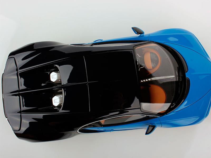 Bugatti Chiron escala 1:18