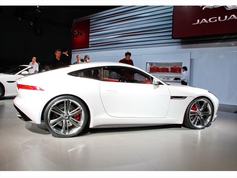 Jaguar CX-16 Concept Salón de Los Angeles