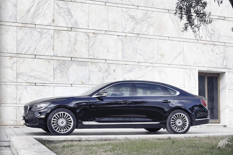 Kia K900 2019
