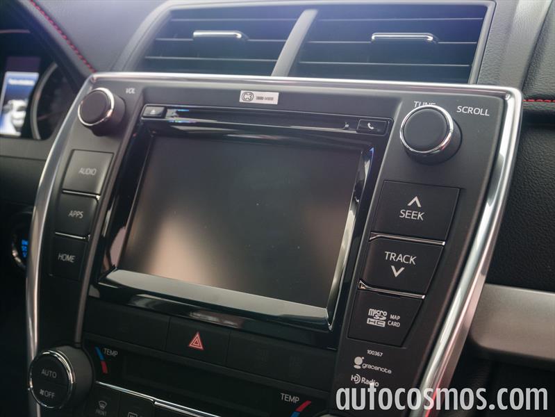 Toyota Camry 2015