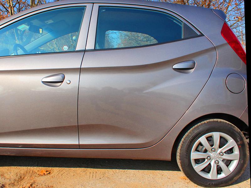 Hyundai EON 0,8L GLS Prueba de manejo