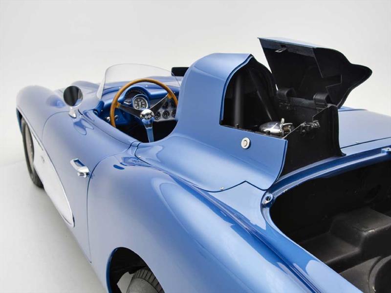 Chevrolet Corvette SR-2 1956