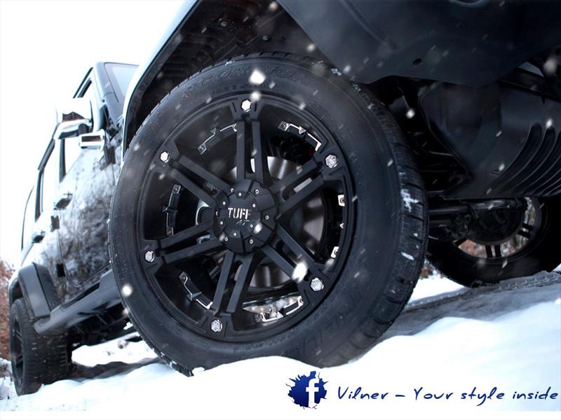 Jeep Wrangler Sahara, off-road de gala