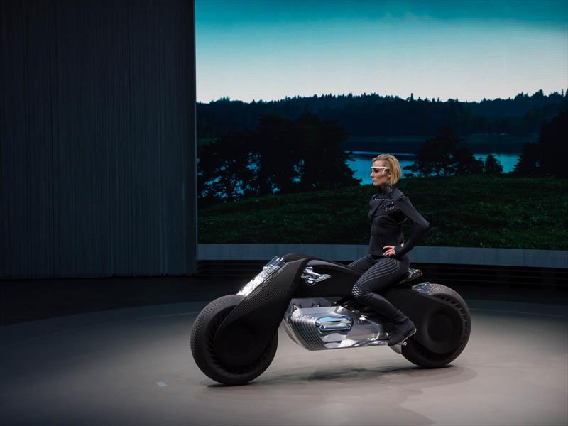 BMW Motorrad VISION NEXT 100 Concept