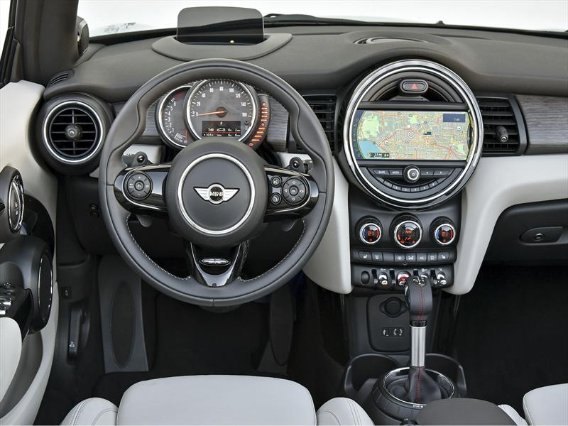 MINI Convertible 2017