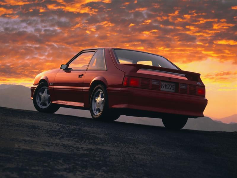 Mustang 50 años: 1987 el rediseño y el exitoso 5.0