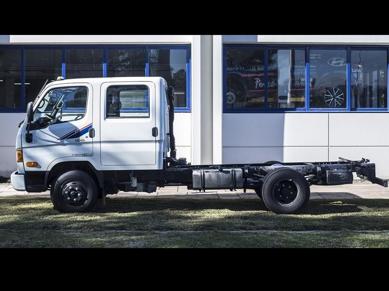 Hyundai HD65 doble cabina