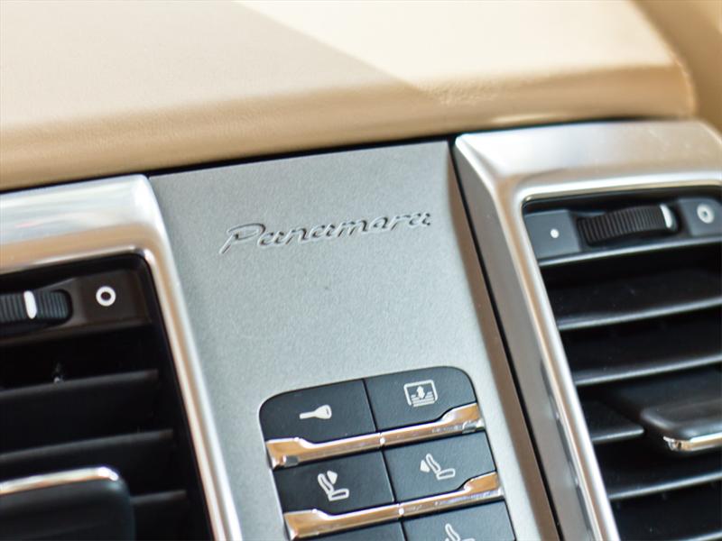 Porsche Panamera S Hybrid 2012