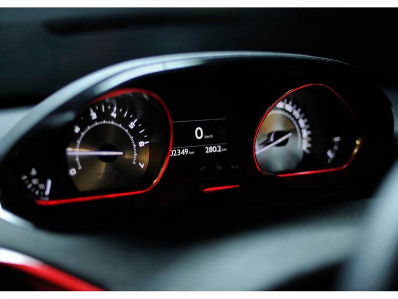 Peugeot 208 GTi Concept