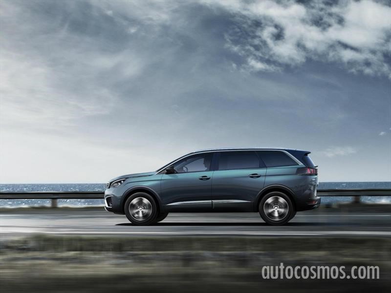 Peugeot 5008 en París