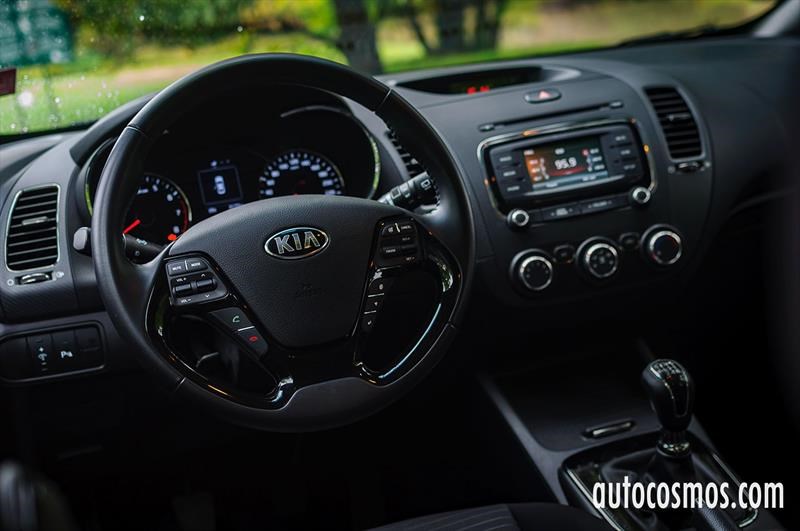 Test Drive: Kia Cerato5 2017