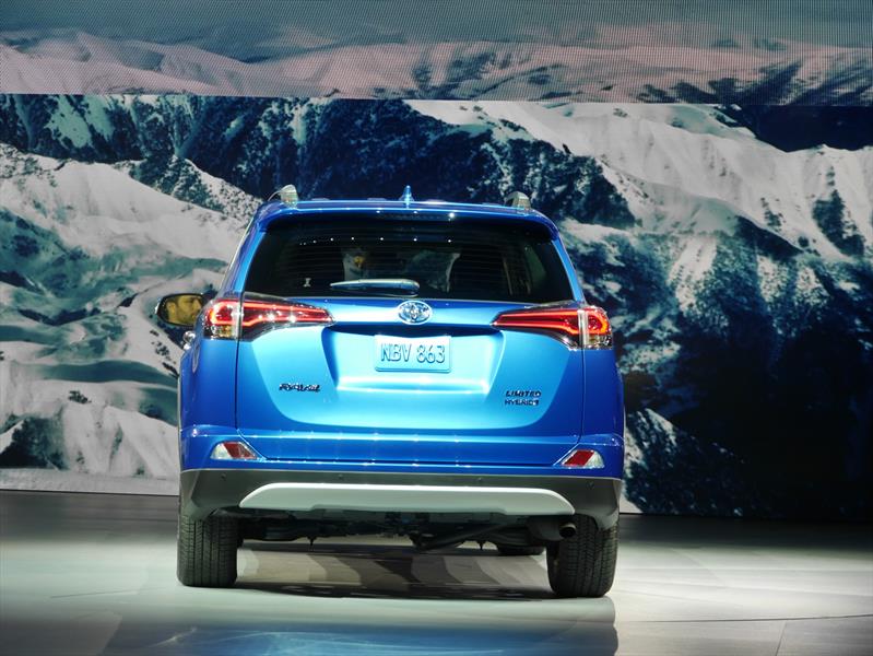 Toyota RAV4 Hybrid 2016