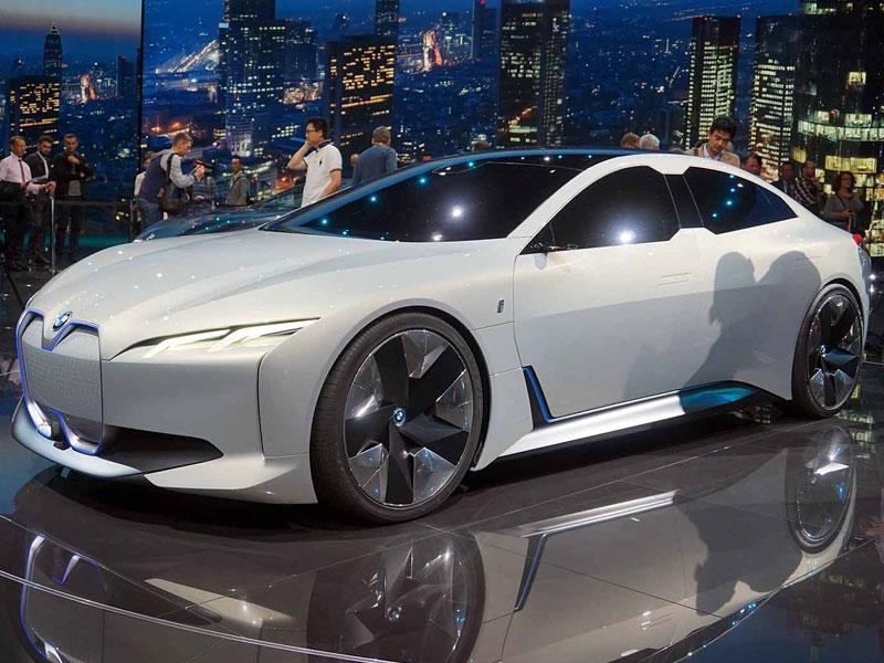 BMW i4