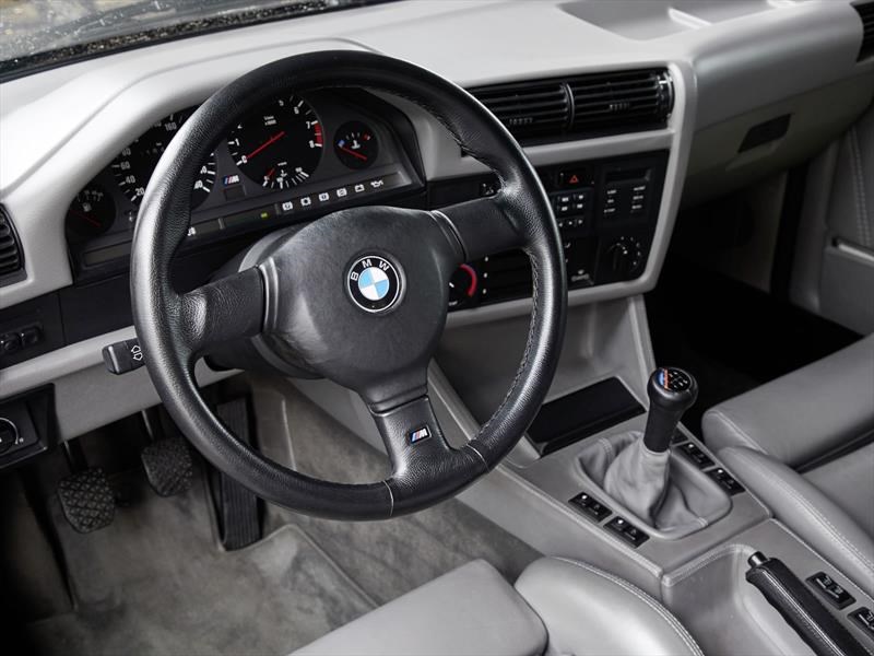 BMW M3 E30 Convertible