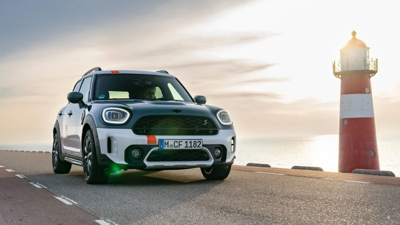 MINI Cooper S Countryman ALL4 Uncharted 2024