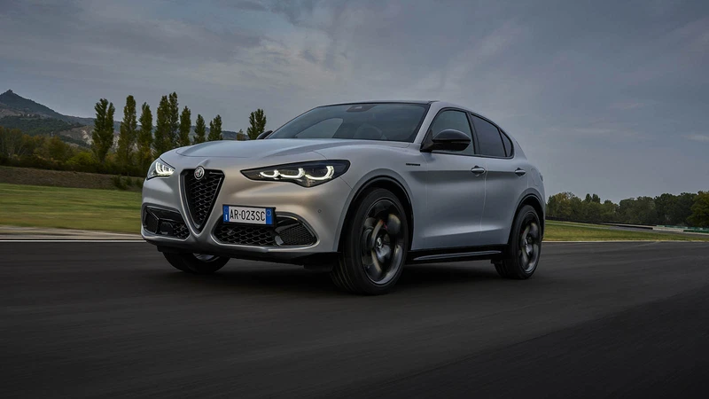 Alfa Romeo Stelvio 2023