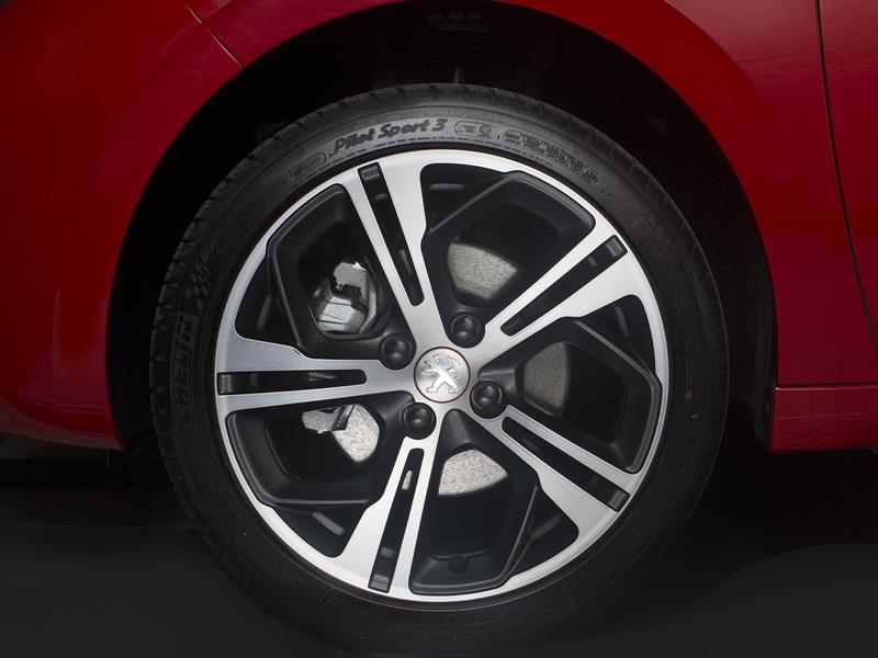 Nuevo Peugeot 208 GT