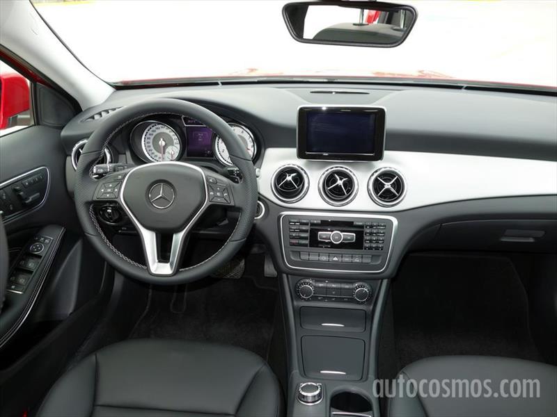 Mercedes-Benz GLA 2015