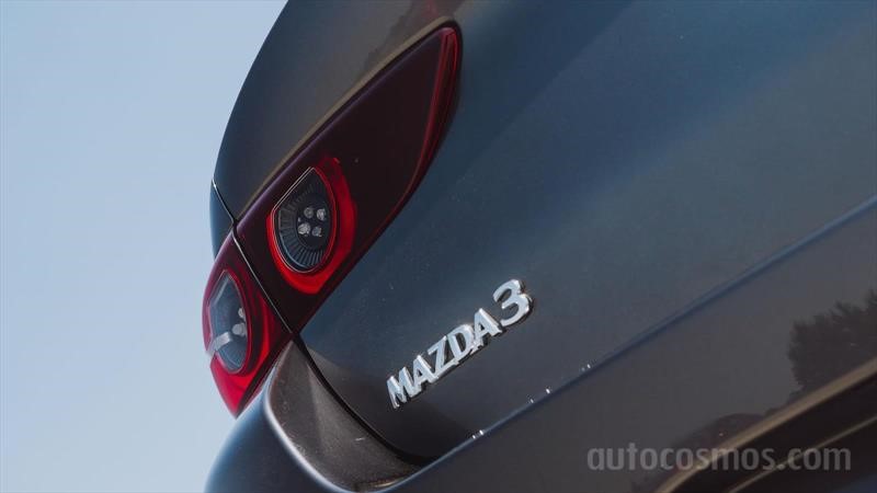 Mazda3 Sedán vs Mazda3 Hatchback