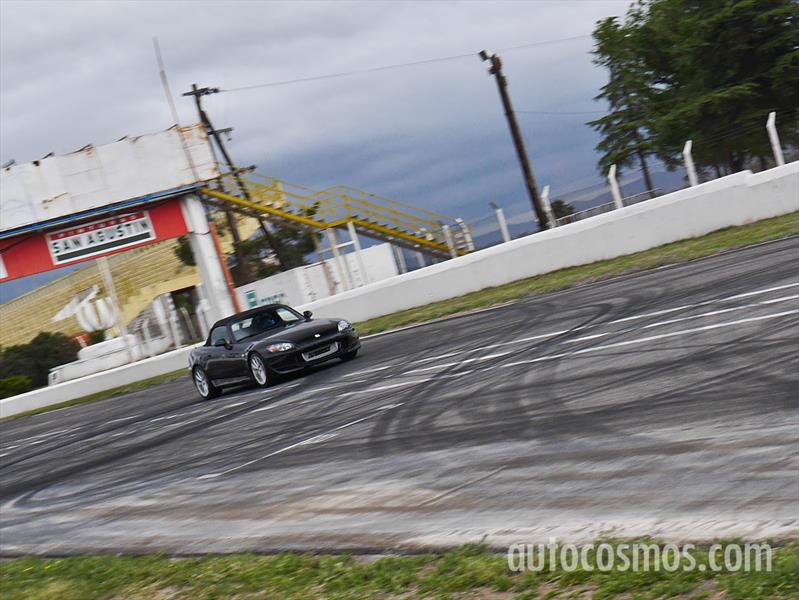 El S2000 en la pista