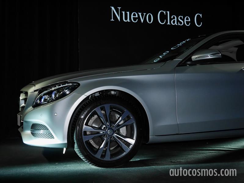 Mercedes-Benz Clase C, Lanzamiento en Argentina