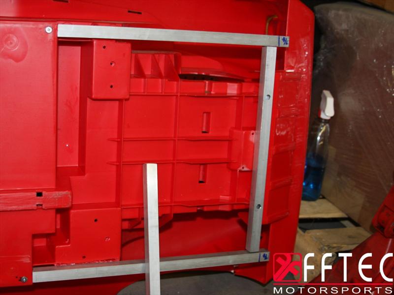 Auto de juguete modificado por FFTEC Motorsports