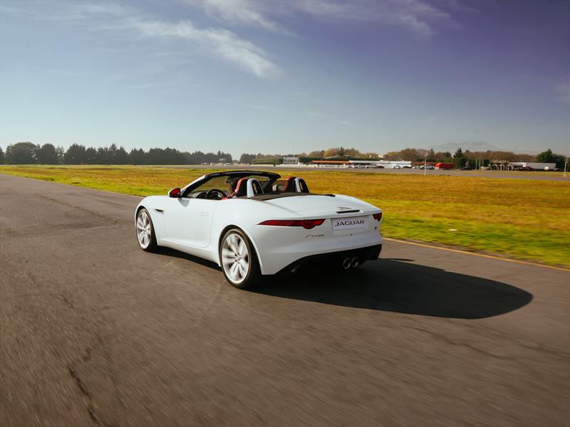Jaguar F-Type 2014