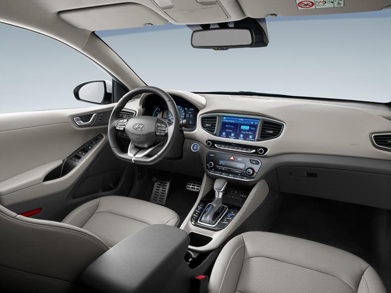 Hyundai IONIQ Plug-in 2017