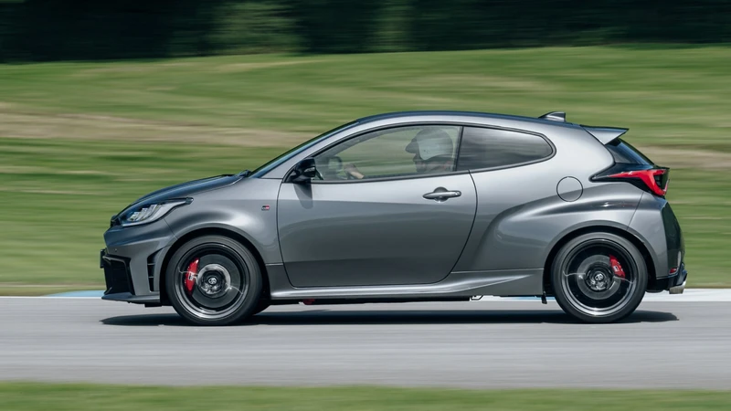 Toyota GR Yaris Circuit Package 2026 - Autocosmos