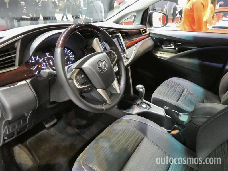 Toyota en el Salón de Buenos Aires 2017