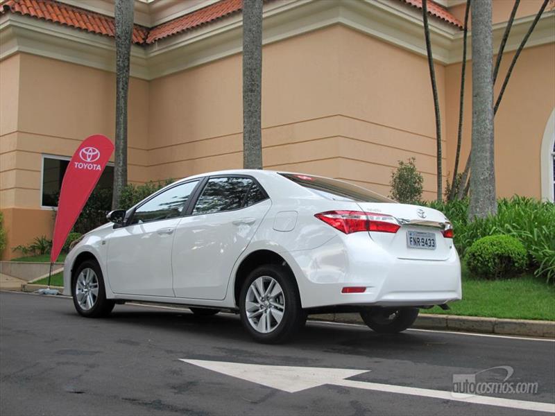 Manejamos el nuevo Toyota Corolla