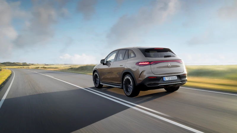 Mercedes-Benz EQE SUV