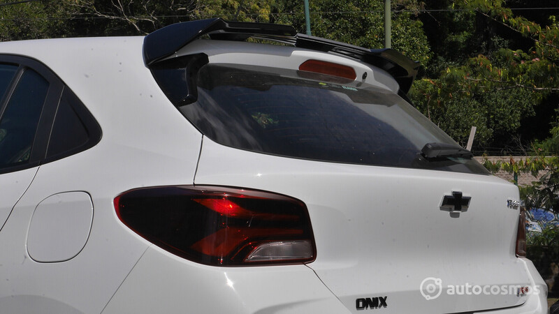 Test Chevrolet Onix RS 1.0T manual