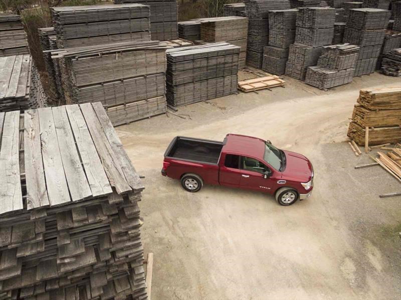 Nissan Titan XD King Cab 2017