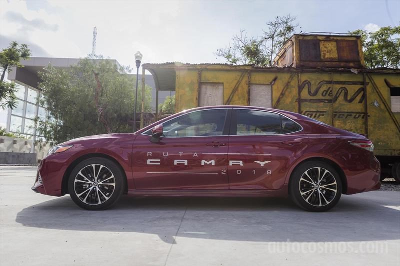 Toyota Camry 2018