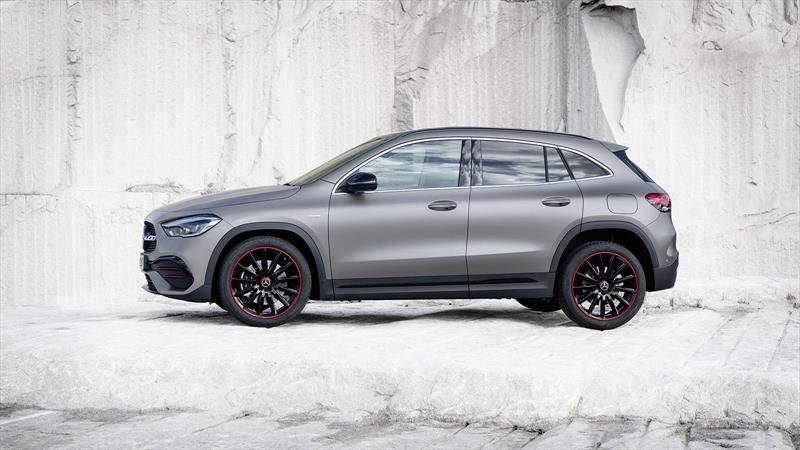 Mercedes Benz GLA 2021